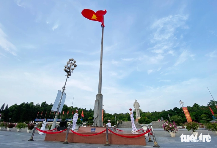 đại kỳ tổ quốc - Ảnh 1.