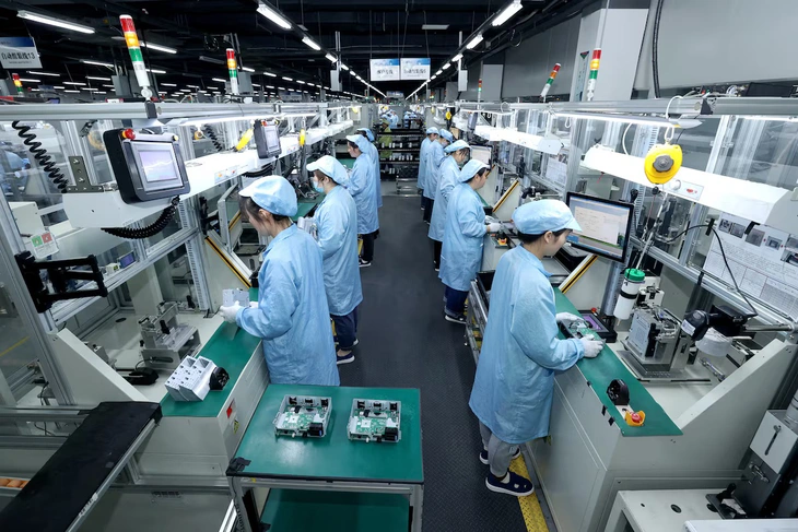 Sản lượng công nghiệp Trung Quốc tăng vượt dự báo trước 'bão' thuế quan từ Mỹ - Ảnh 1. Sản lượng công nghiệp Trung Quốc tăng vượt dự báo trước 'bão' thuế quan từ Mỹ - Ảnh 1.