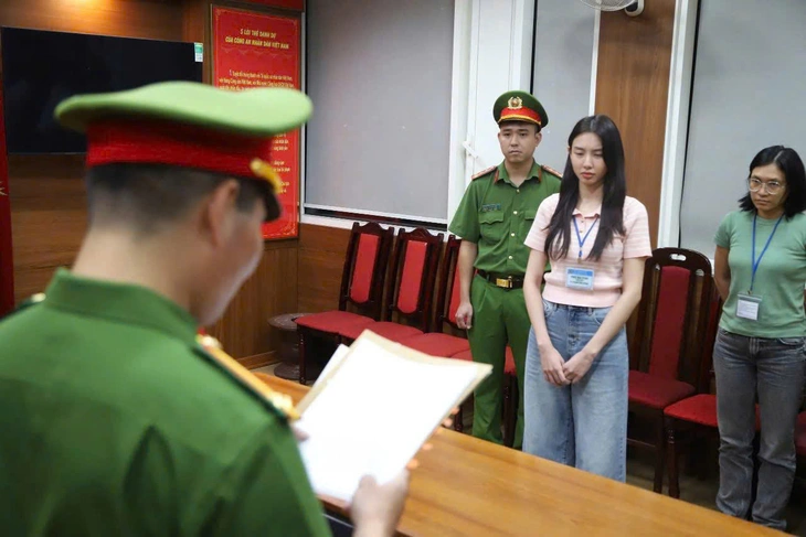 Hoa hậu Nguyễn Thúc Thùy Tiên bị khởi tố, bắt tạm giam - Ảnh 5.