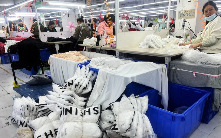 Vận tải hàng không gián đoạn khi Mỹ siết thuế với bưu kiện nhỏ, nguy cơ 'bốc hơi' 22 tỉ USD - Ảnh 3.