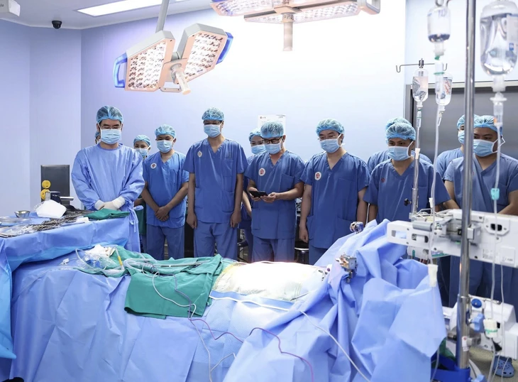 Sự sống hồi sinh trong ngày kỷ niệm 50 năm thống nhất đất nước - Ảnh 1. Sự sống hồi sinh trong ngày kỷ niệm 50 năm thống nhất đất nước - Ảnh 1.
