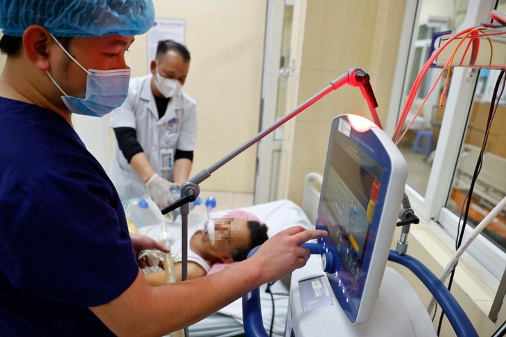 Ngày nghỉ đại lễ, hơn 73.000 lượt người khám bệnh, cấp cứu - Ảnh 1. Ngày nghỉ đại lễ, hơn 73.000 lượt người khám bệnh, cấp cứu - Ảnh 1.