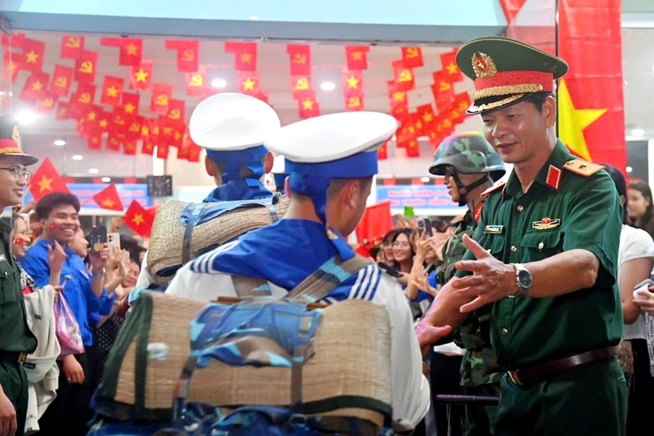 diễu binh - Ảnh 5.
