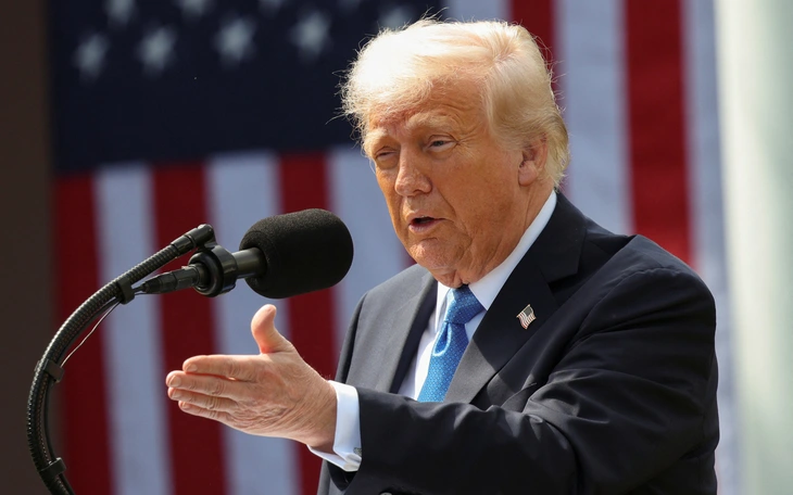 Ông Trump khen ông Putin là 'quý ông dễ mến', yêu cầu gặp trực tiếp - Ảnh 3.