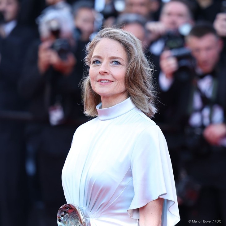 Jodie Foster trở lại điện ảnh Pháp sau 20 năm, Scarlett Johansson gây sốt với phim đầu tay ở Cannes - Ảnh 2. Jodie Foster trở lại sau 20 năm; Scarlett Johansson gây sốt với phim đầu tay ở Cannes - Ảnh 2.