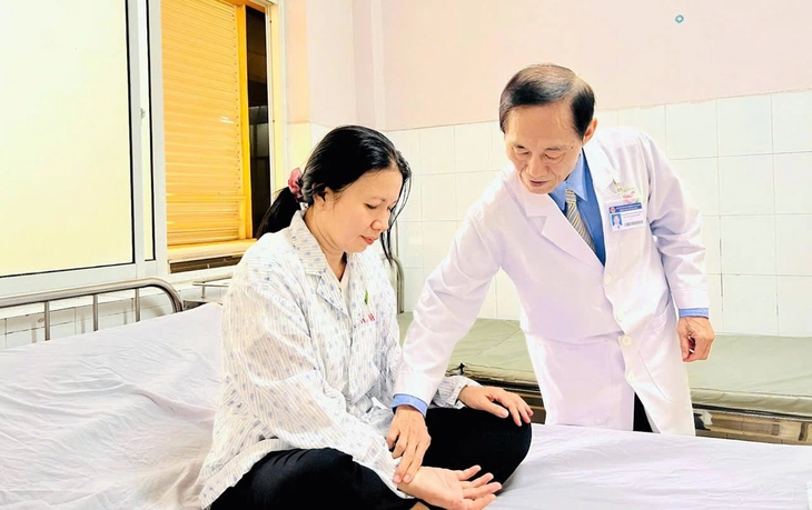 Dẹp 'hổ báo' ở bệnh viện: dễ hay khó? - Ảnh 1. bệnh viện - Ảnh 1.