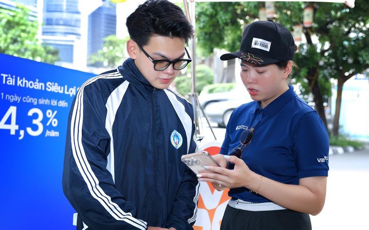 VIB xác lập kỷ lục ngành tài chính - đánh thức dòng tiền nhàn rỗi - Ảnh 3.