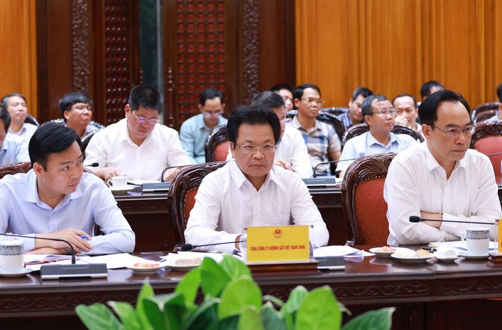 Thủ tướng: Chuẩn bị để khởi công tuyến đường sắt Lào Cai - Hà Nội - Hải Phòng vào ngày 19-12 - Ảnh 4. đường sắt - Ảnh 3.