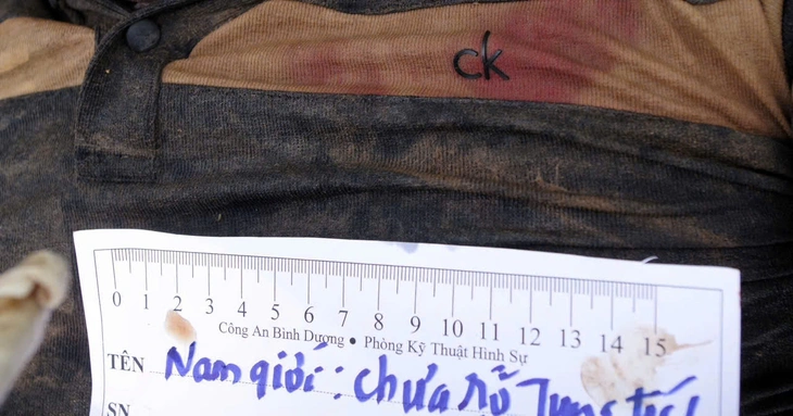 Điều tra vụ người đàn ông chết chưa rõ nguyên nhân ở Bình Dương - Ảnh 3. Điều tra vụ người đàn ông chết chưa rõ nguyên nhân ở Bình Dương - Ảnh 2.