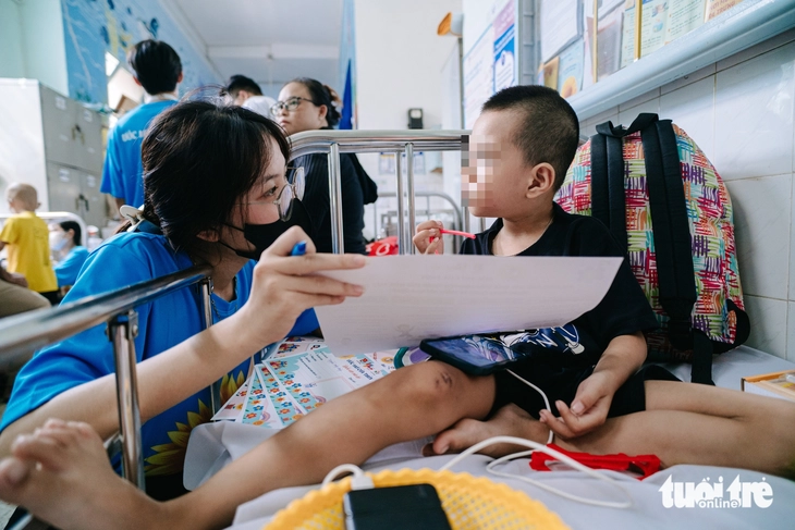 bệnh nhi ung thư - Ảnh 4.