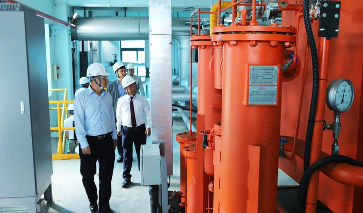 Nhà máy xi măng tiết kiệm 80 tỉ mỗi năm từ giải pháp đặc biệt - Ảnh 4. Nhà máy xi măng tiết kiệm 80 tỉ đồng mỗi năm từ giải pháp đặc biệt - Ảnh 4.