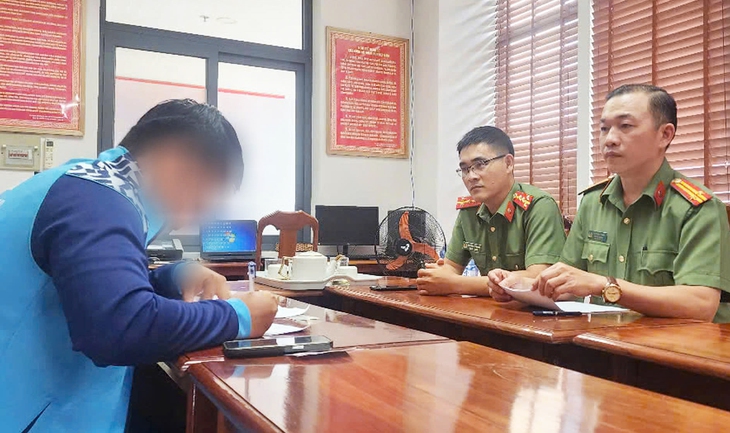 Xử phạt người tổ chức giải bóng đá phủi không xin phép, quảng cáo cho trang web cá cược - Ảnh 1.