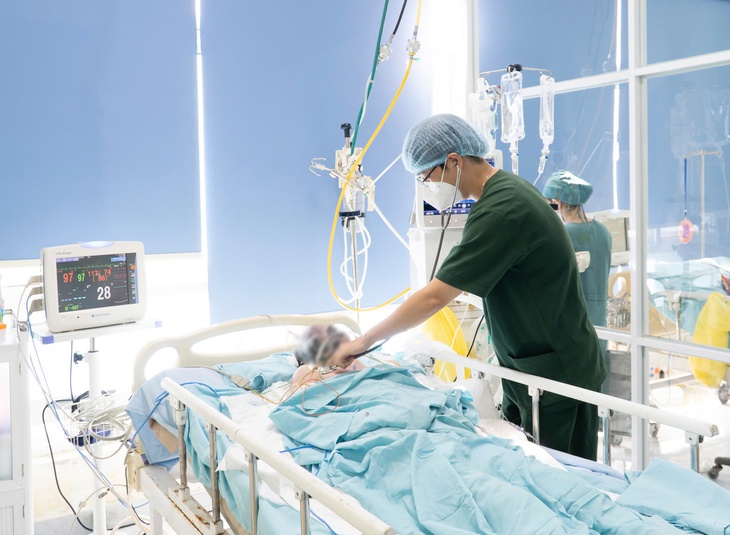 Xảy ra sự cố nổ ở nhà máy nam châm tại Khu công nghiệp Bắc Chu Lai, một số người nhập viện - Ảnh 2.