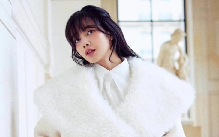 Lisa BlackPink kể chuyện tình day dứt với Sakaguchi Kentaro qua phim ngắn Dream - Ảnh 2.