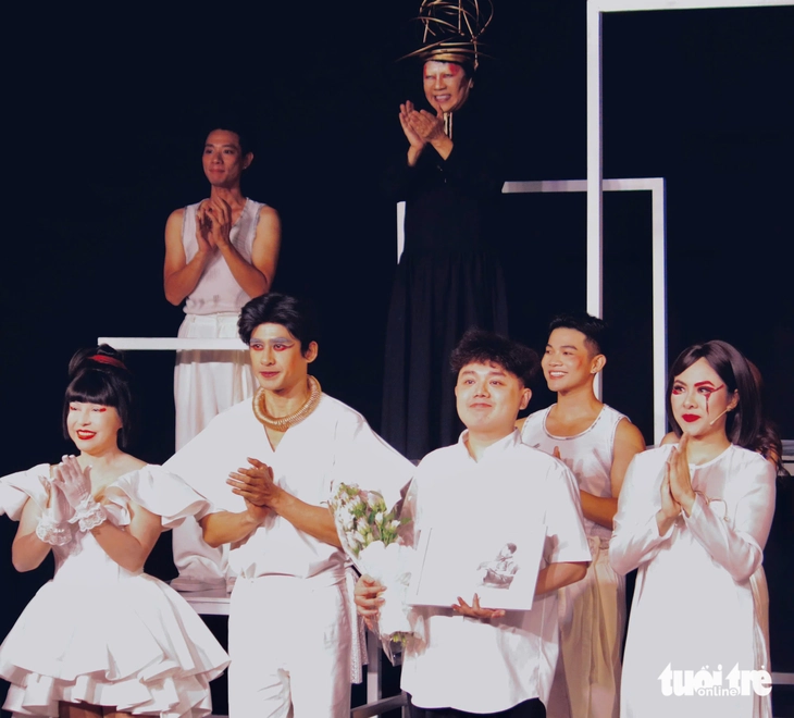 Nơi kết thúc bắt đầu: Chọn quên hết hay nhớ thật nhiều? - Ảnh 4. Nơi kết thúc bắt đầu - Ảnh 4.