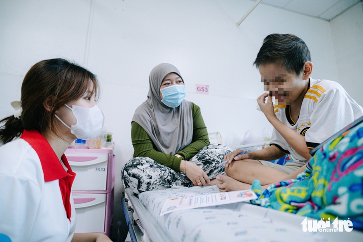 ‘Con muốn được sống tiếp… được đi làm nuôi mẹ của con’ - Ảnh 3. Ước mơ của Thúy tiếp sức bệnh nhi, lắng nghe ước mơ của từng bạn nhỏ - Ảnh 3.