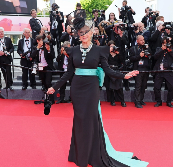 - Ảnh 2. Cannes - Ảnh 3.