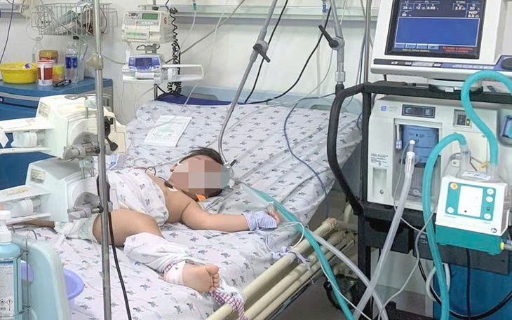 Ca mắc và nhập viện do tay chân miệng gia tăng nhanh tại TP.HCM, cảnh báo nguy cơ bùng dịch - Ảnh 3.