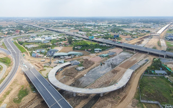 Hội doanh nghiệp cấp xã đầu tiên của Tây Ninh được tổ chức tại xã cửa ngõ giáp ranh TP.HCM trên quốc lộ 1 - Ảnh 2.