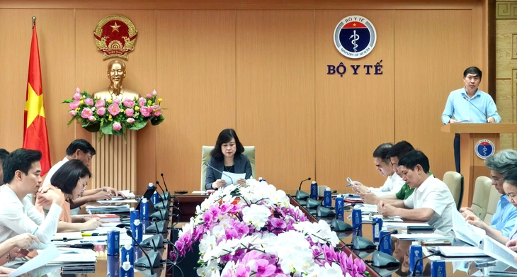 Thuốc giả, thực phẩm giả: Bộ Công an chỉ ra 8 nhóm thủ đoạn sản xuất hàng giả - Ảnh 1. hàng giả - Ảnh 1.