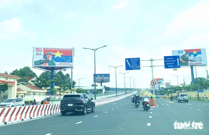 Cách đi nhà ga T3 Tân Sơn Nhất không bị 'lạc lối', nơi gửi xe, đón taxi... - Ảnh 9.