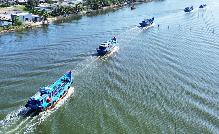 tàu cá - Ảnh 1.