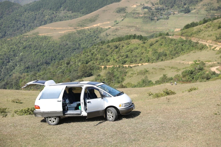 Toyota Previa - Ảnh 10.