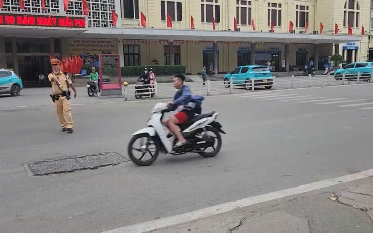 xe ưu tiên - Ảnh 1.