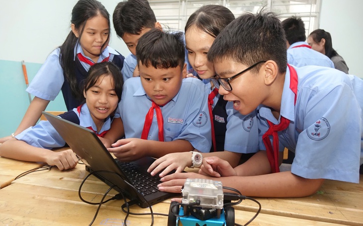 Tuyển sinh đầu cấp ở TP.HCM: từ 3-2-2026 phụ huynh cần làm một việc quan trọng - Ảnh 2.