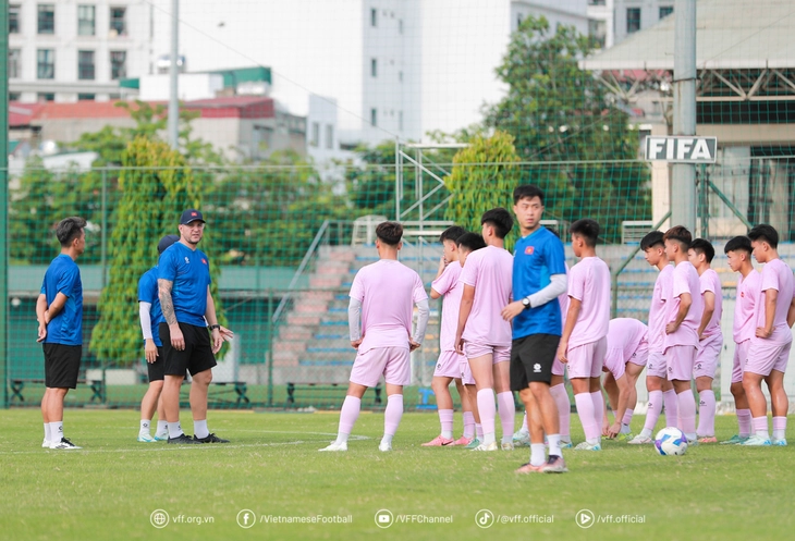 U16 Việt Nam có lứa cầu thủ thông minh - Ảnh 1. U16 Việt Nam - Ảnh 1.