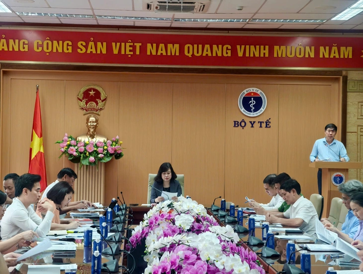 Bộ trưởng Bộ Y tế: Người dân rất hoang mang, không biết đâu là hàng giả - hàng thật - Ảnh 2. hàng giả - Ảnh 3.