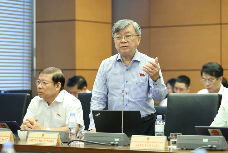 Lãnh đạo nên 'hóa trang' đến cơ quan để hiểu đội ngũ đối xử với dân, doanh nghiệp thế nào - Ảnh 1.