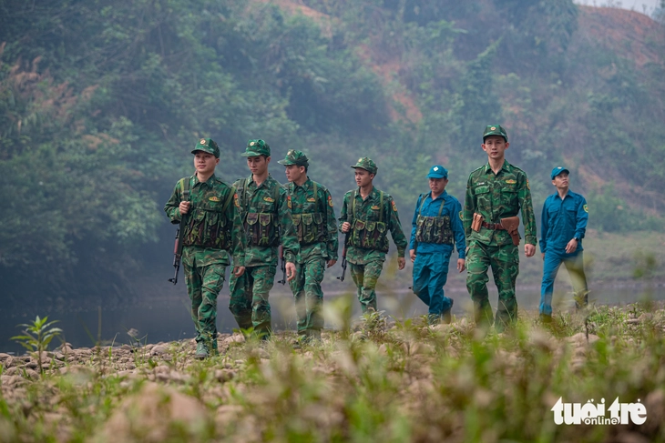 Đại tướng Phan Văn Giang yêu cầu nghiên cứu điều chỉnh, bố trí bổ sung các đồn, trạm biên phòng - Ảnh 1.