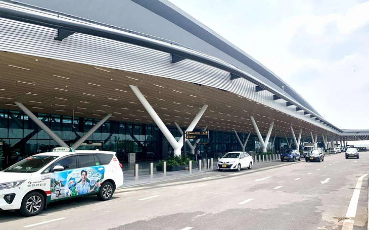 TP.HCM thu hồi hơn 3.500m2 đất từng làm bãi taxi gần sân bay Tân Sơn Nhất - Ảnh 2.