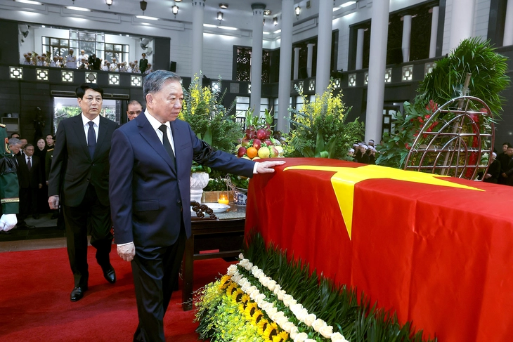 Lễ Quốc tang nguyên Chủ tịch nước Trần Đức Lương - Ảnh 3.