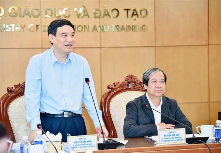 Bộ Giáo dục và Đào tạo dứt khoát phải 'quản' đào tạo tiến sĩ - Ảnh 1.