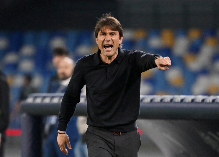Sốc: HLV Conte có thể rời Napoli ngay sau chức vô địch Serie A - Ảnh 1.