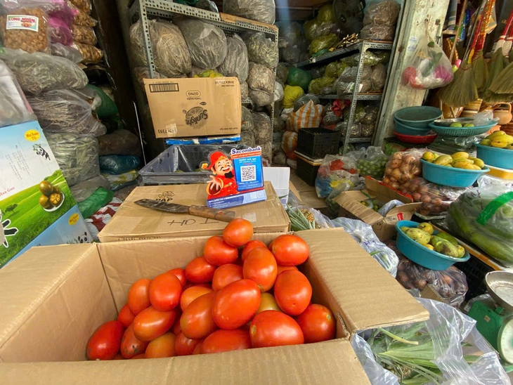 tiền mặt - Ảnh 2.
