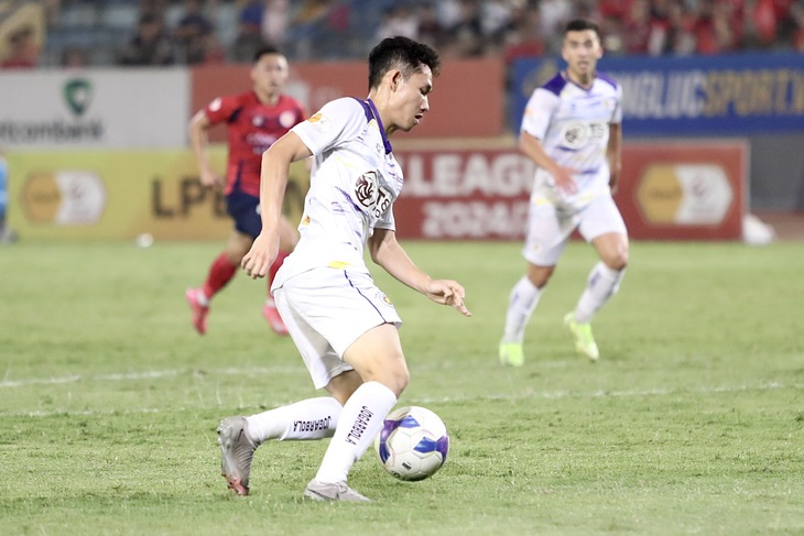 HLV CLB Hà Nội nhắn nhủ Hai Long, Duy Mạnh trước trận gặp Man United - Ảnh 1.