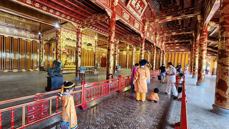 NGAI VÀNG - Ảnh 3.
