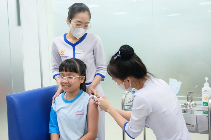 VNVC và Sanofi hợp tác chuyển giao công nghệ sản xuất vắc xin - Ảnh 2.