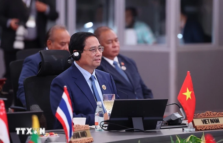Thủ tướng đề xuất ASEAN, Hội đồng Hợp tác vùng Vịnh lập thỏa thuận hợp tác kinh tế chung - Ảnh 2.