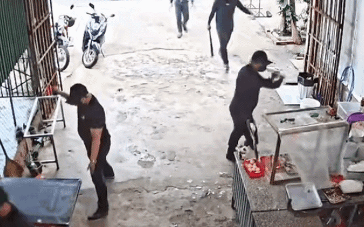 300 cán công an truy bắt nhóm người từ Bình Dương lên Đắk Lắk đập phá quán, tạt sơn để đòi nợ - Ảnh 4.