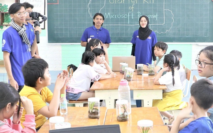 Thủ tướng đề xuất ASEAN, Hội đồng Hợp tác vùng Vịnh lập thỏa thuận hợp tác kinh tế chung - Ảnh 6.