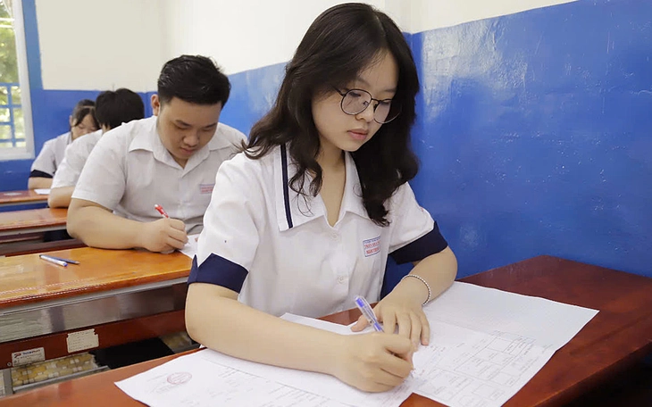 Kỳ thi tốt nghiệp THPT 2025: Cảnh giác với gian lận bằng AI - Ảnh 2.