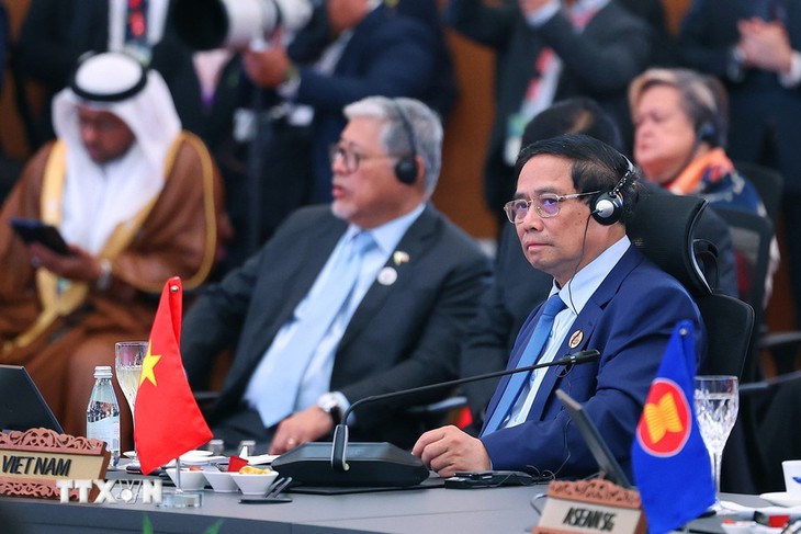Thủ tướng đề xuất mạng lưới kết nối tài chính giữa TP.HCM và các trung tâm trong khu vực - Ảnh 1.