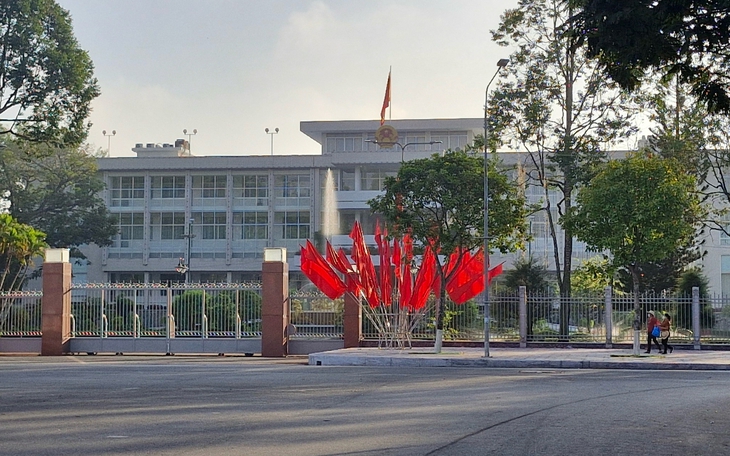 Cần Thơ chưa cho xây mới trụ sở xã, phường sau sáp nhập - Ảnh 2.