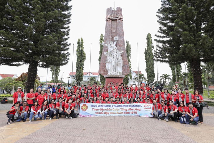 Tổng tiến công - Ảnh 1.