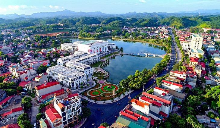 Lào Cai dự kiến hỗ trợ 35 triệu đồng cho cán bộ về Yên Bái làm việc ngay sau sáp nhập - Ảnh 1.