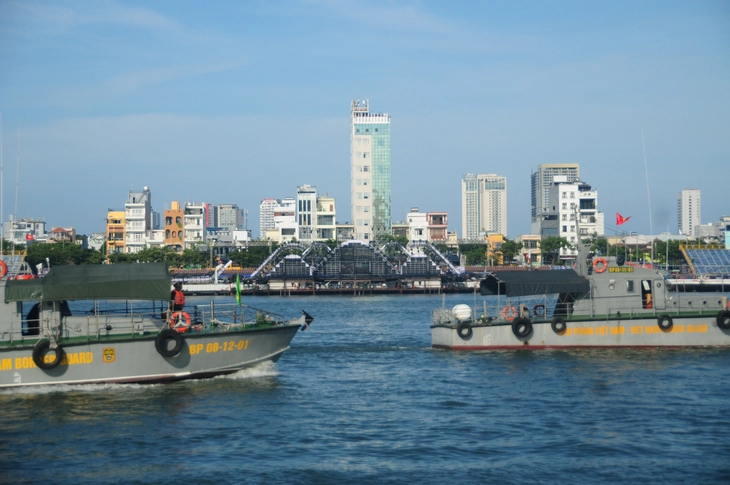 lễ hội pháo hoa - Ảnh 2.